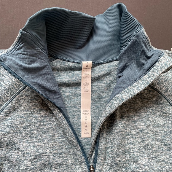 Lululemon athletic top long sleeve zip up - Picture 2 of 3